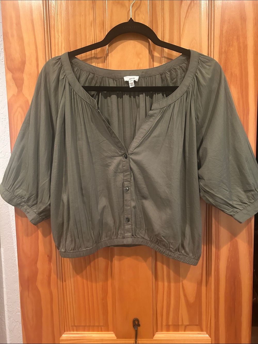 aerie Olive Green Cropped Button-Front Top